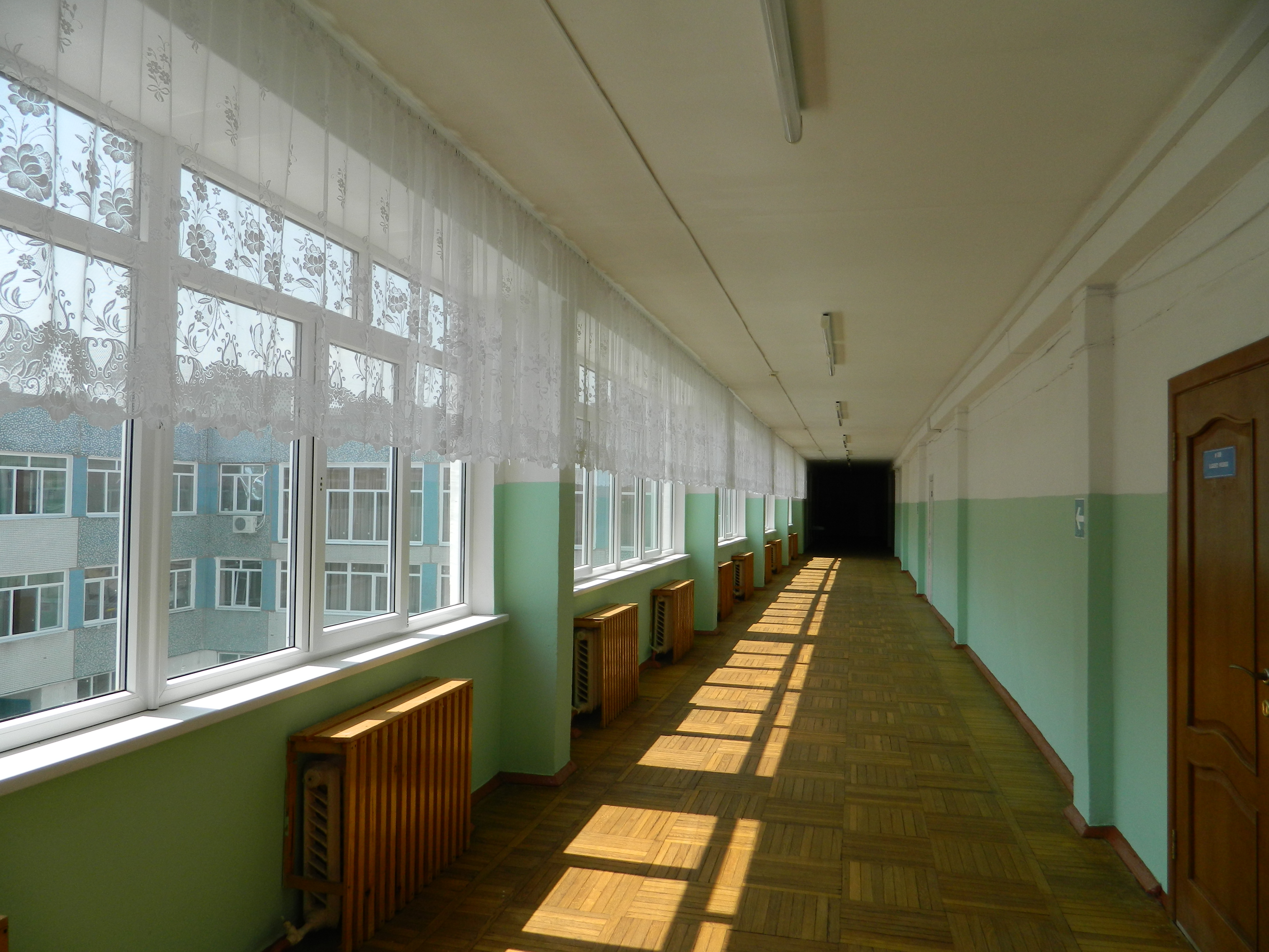 Фотографии школы.